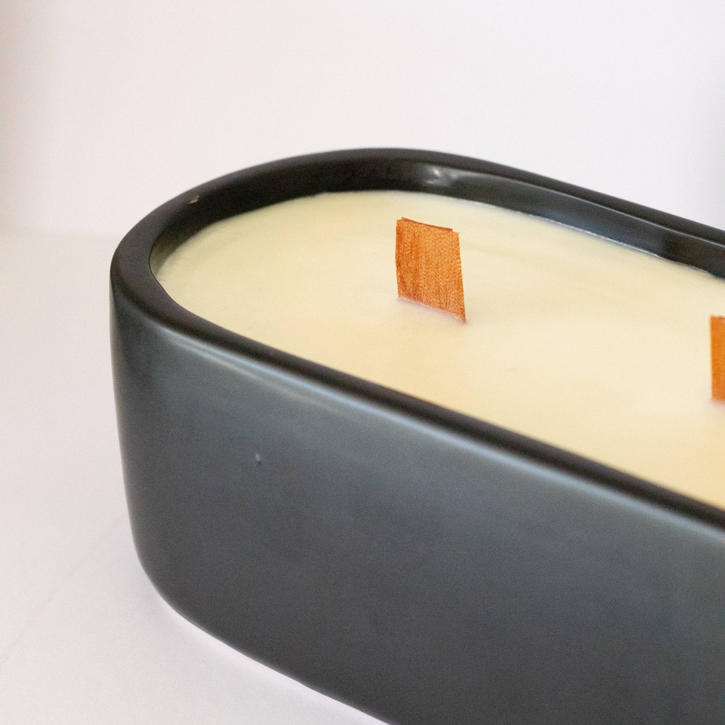 Baguette Centrepiece Candle Black