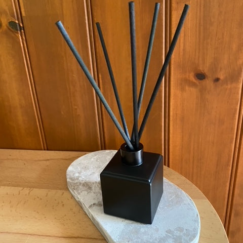 Cubic Reed Diffusers Matte Black – Beecher Glow